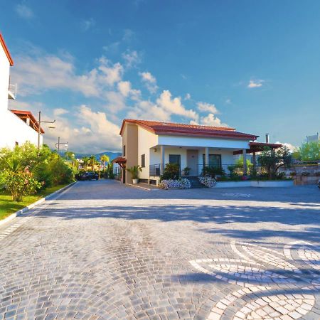 Villa Dei Cesari Bed & Breakfast Santa Maria La Carita Экстерьер фото