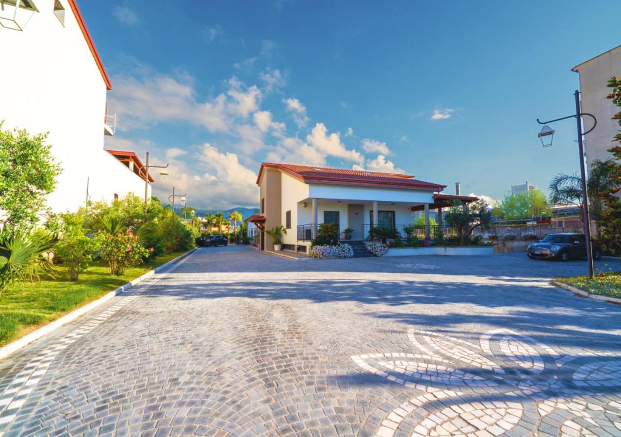Villa Dei Cesari Bed & Breakfast Santa Maria La Carita Экстерьер фото