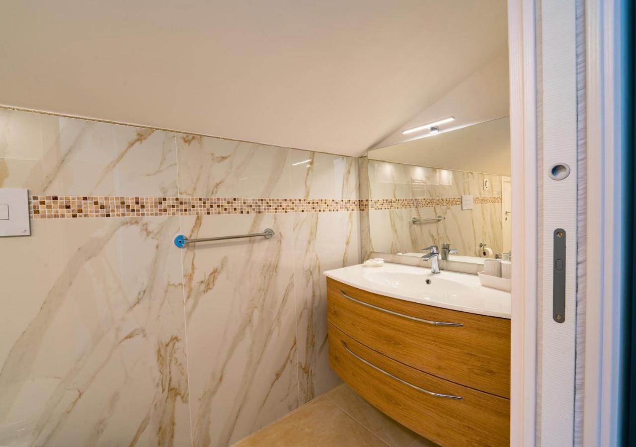 Villa Dei Cesari Bed & Breakfast Santa Maria La Carita Экстерьер фото